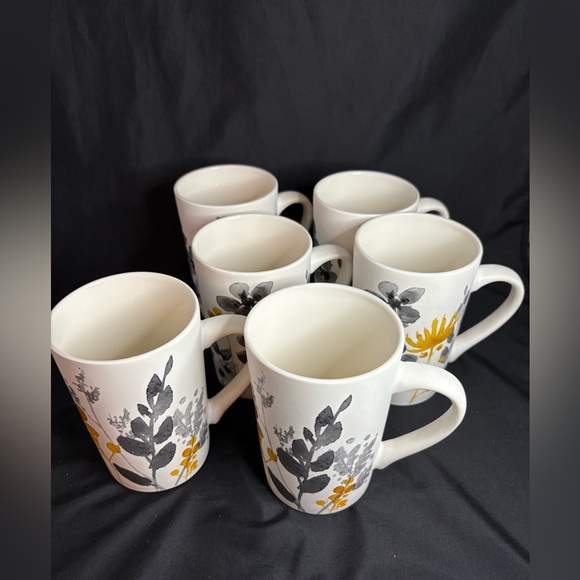 6-Casa Signature Ceramic mugs - Picture 2 of 6